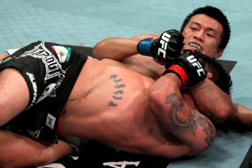 Top 5 Most Iconic And Visually Jaw-Dropping UFC Submissions Of All Time 7 This all-time top 5 UFC finisher is hard to replicate